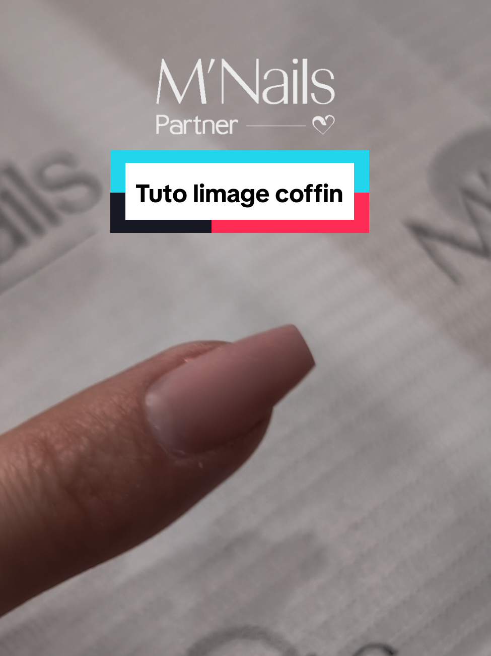 Réponse à @valo5473 voici quelques explications pour le limage en forme coffin j'espère que ça t'aura aidé ☺️🫶 #shortcoffin #shortcoffinnails #nailstutorial #creatorsearchinsight