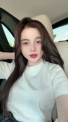 phải đi làm lại rồi đó hả 😑 hong mún hong múnn 🙃.