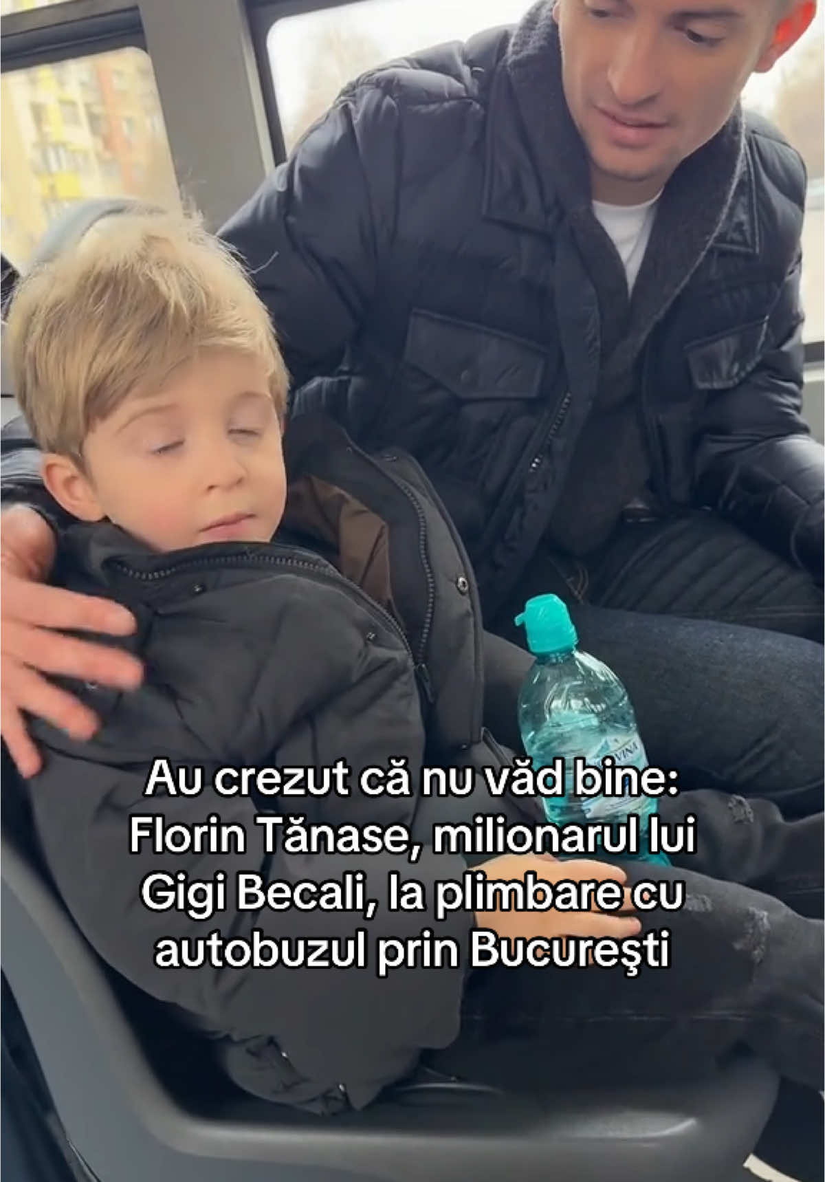 Au crezut că nu văd bine: Florin Tănase, milionarul lui Gigi Becali, la plimbare cu autobuzul prin Bucureşti #florintanase #fcsb #gigibecali #repost 