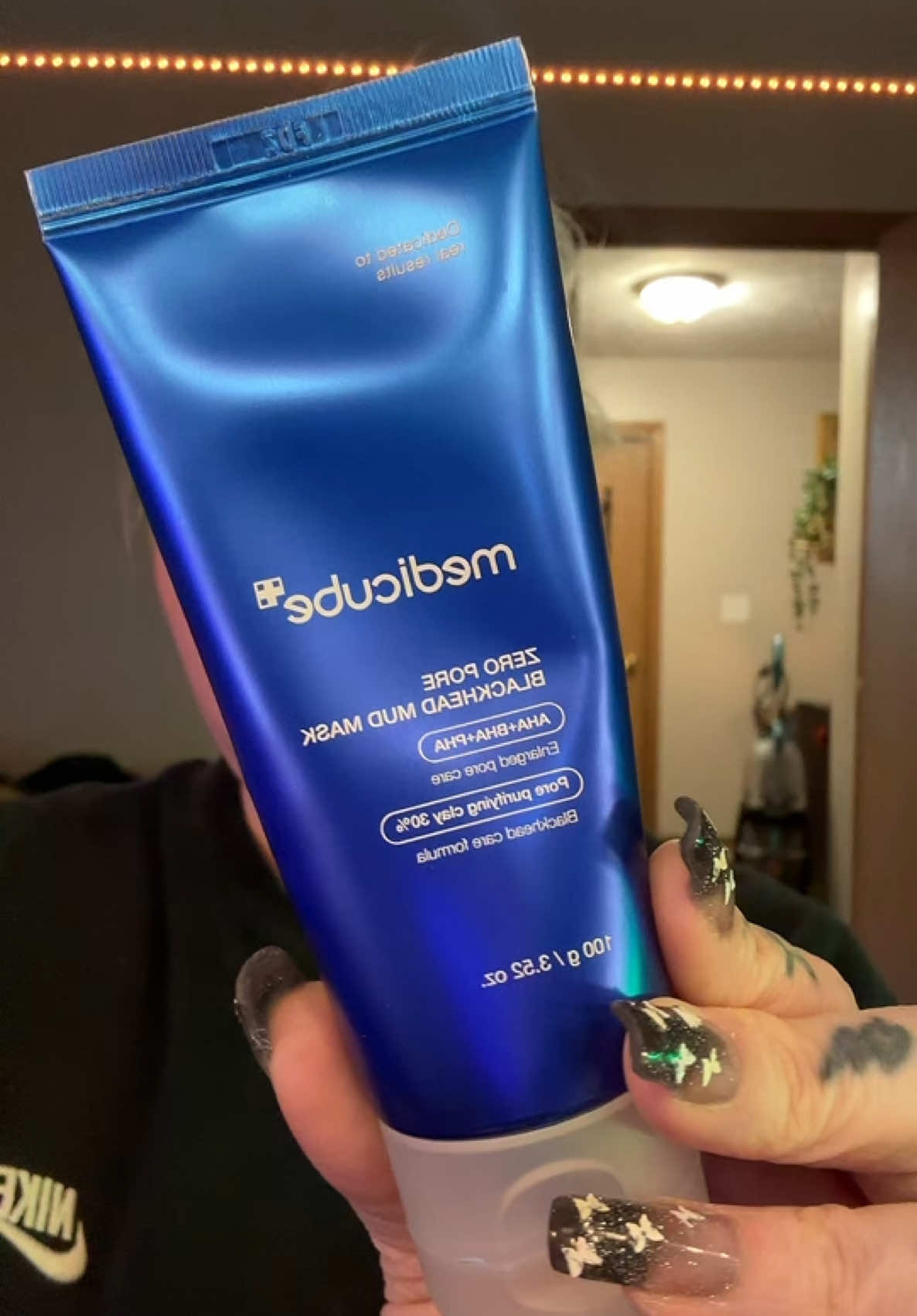 As always, I never use any filters during skin care, routines, or make up tutorials but this product is one that you really do need to give a shot because if you do a lot of make up like me you’re going to need this. It sucks all your blackheads out and it’s perfect . @@medicube@@Medicube Global##medicube##blue##mud##mudmask##shop##Love##skincare##fancy##beauty##easy##foryoupage##fyp##clean##CleanTok##cleangirl