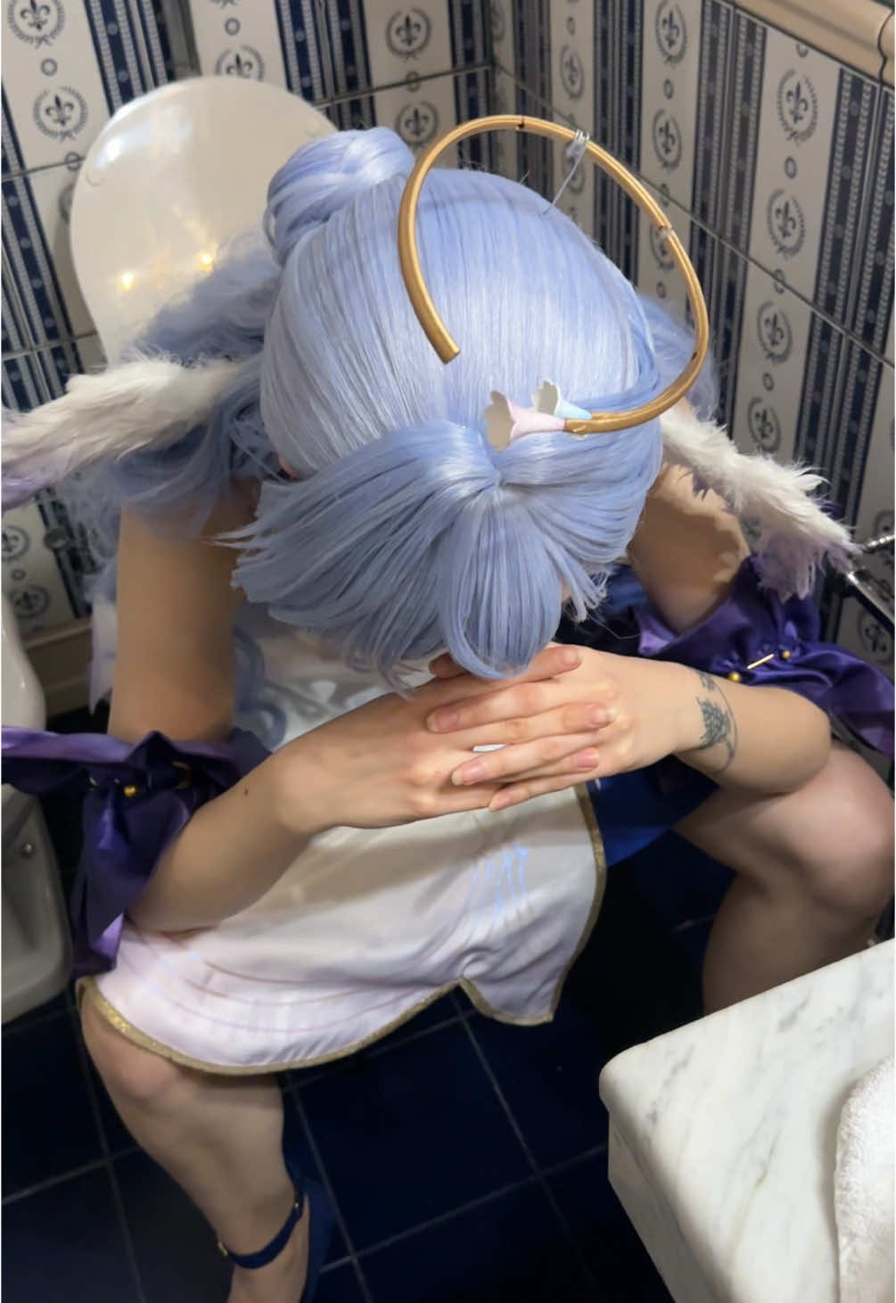 👩🏻‍🦲🚽🪽🪽#hoyoverse #hsr #hsrcosplay #HonkaiStarRail #robin #robincosplay #hsraventurine #aventurine #aventurinecosplay #honkaistarrailcosplay #hsredit 