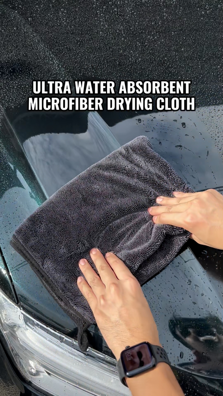 Microfiber drying cloth kita mmg serap air dgn cepat dan senang😏 #fypmalaysia #malaysia #microfibertowel #cucikereta 