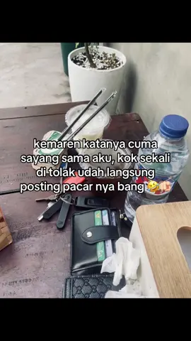 4 kata lucu “AKU CUMA SAYANG KAMU”