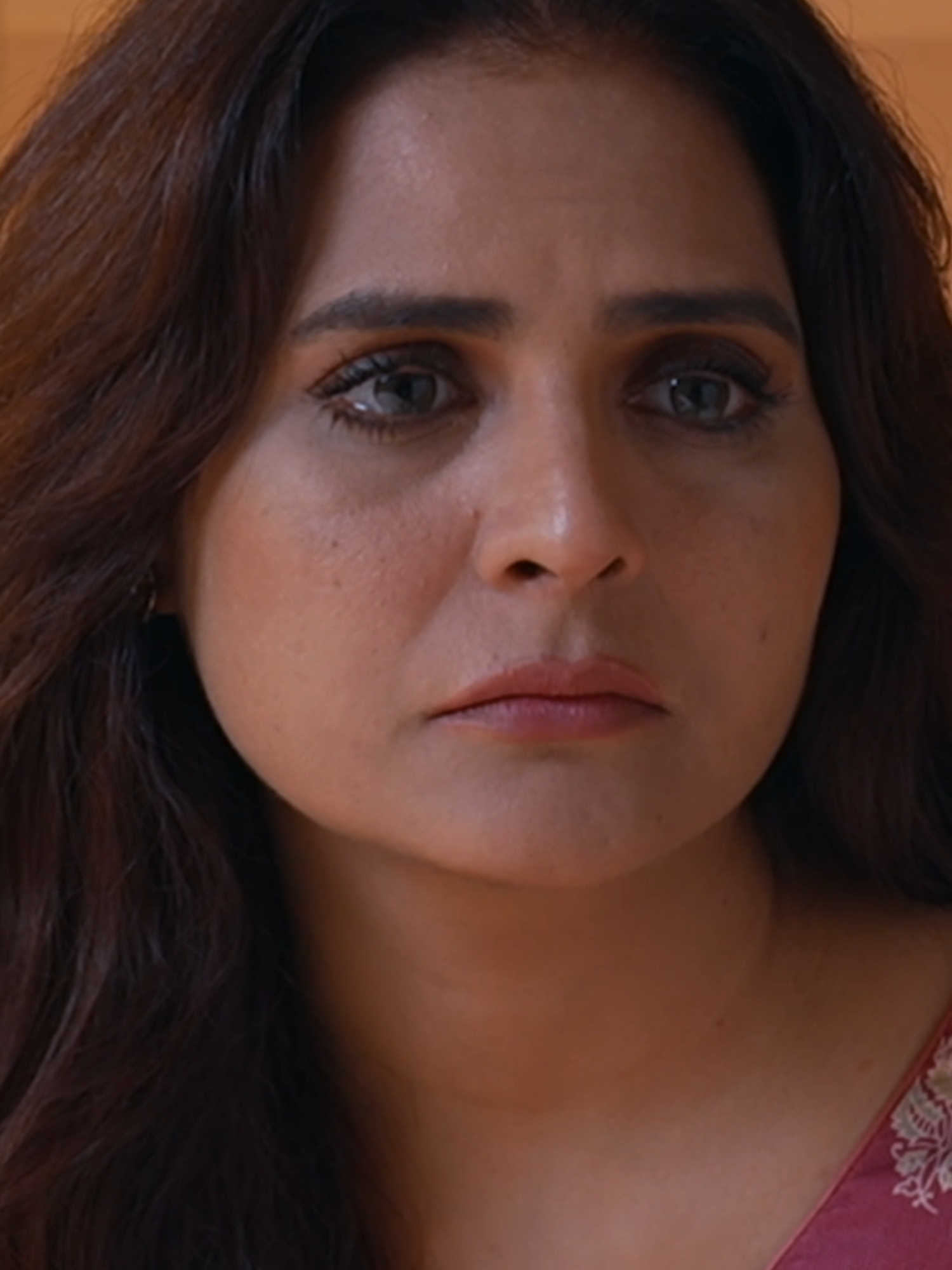 America Main Bhi Mera Ilaaj Na-Mumkin Hai! #WhatToWatch #HUMTV #AdhiBewafayi #BeenishChohan #AlishbaKhan #ShahbazShigri #AhmedTahaGhani #FaiqKhan #NaimaKhan #HashimButt #EjazMir #RubinaNaz