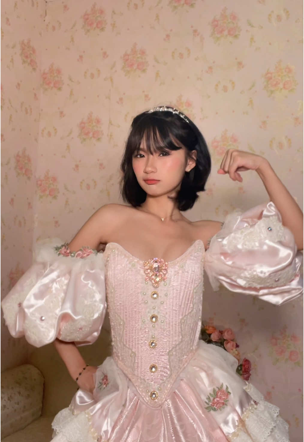 @enchantrail.gowns on IG ily🫶