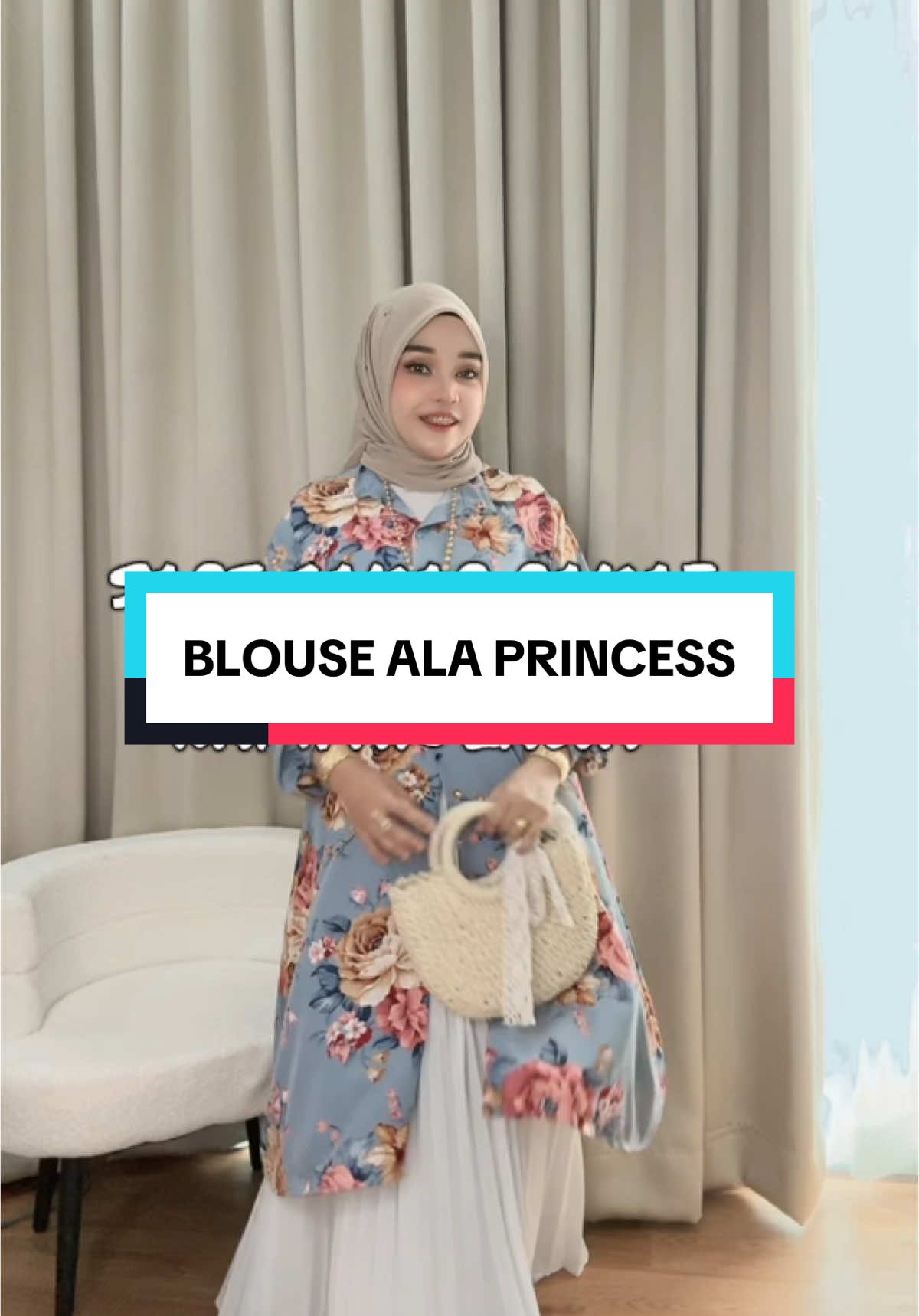 Tapi korang setuju kan nampak lawa teroksss blouse labuh ni dgn skirt kembang camni #blousecantik #blouse 