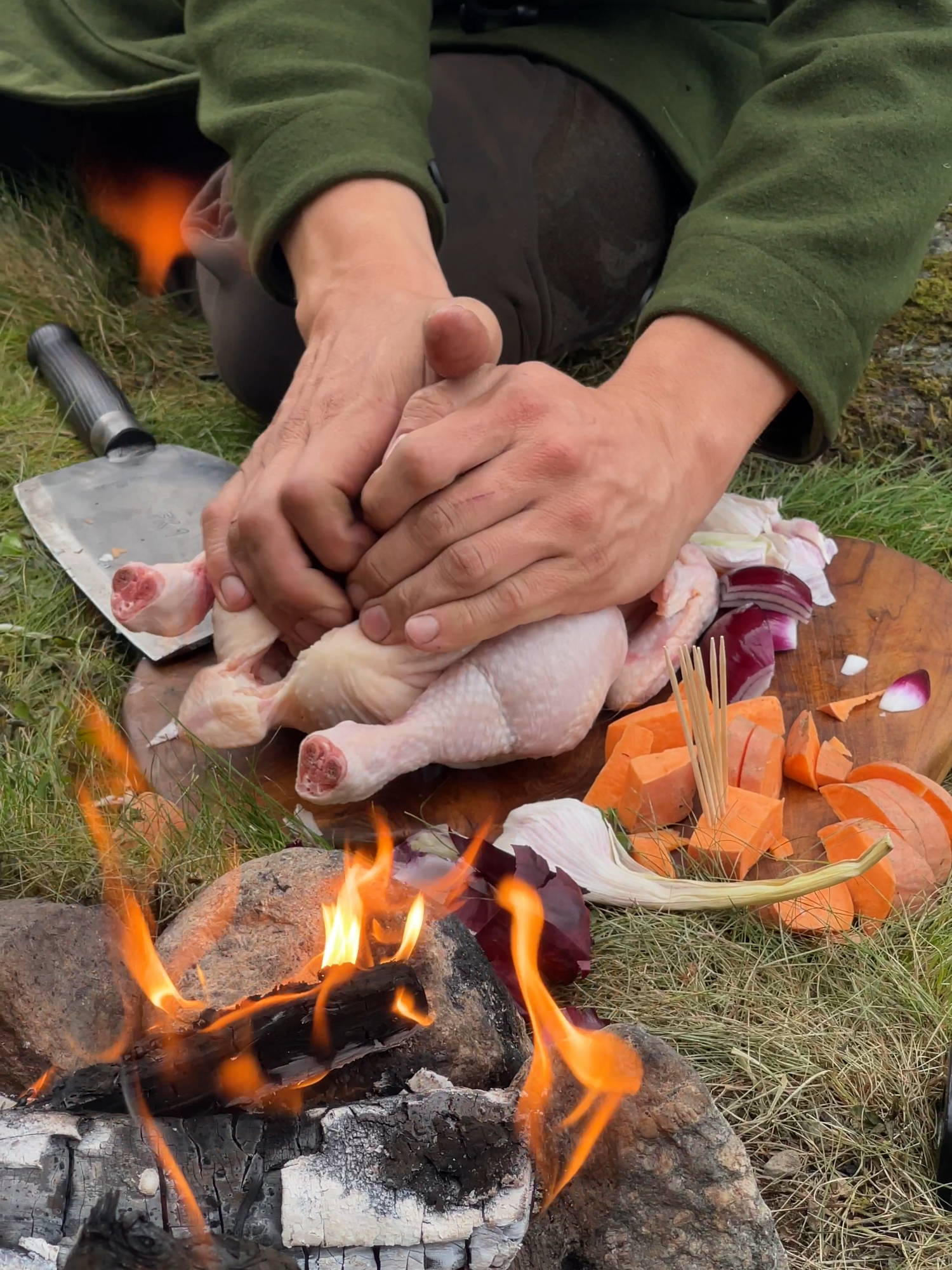Stuffed like me after a family feast. 🔥🍗 #chicken #firekitchen #outdoorcooking