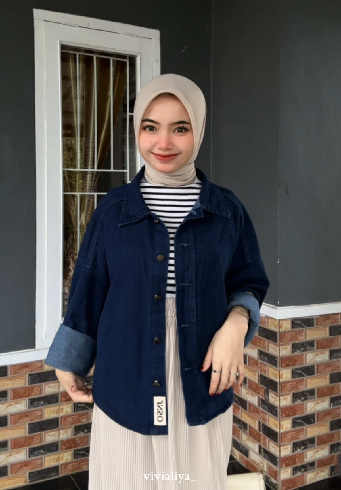 sllu cakep@JINISO JEANS  #jaketjeans #jiniso #jaketjiniso #ootdjaketjeans #ootdhijab #rekomendasioutfit 