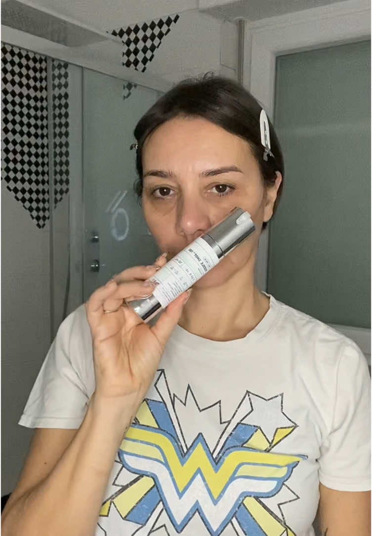 GIFT da parte di @YesStyle VT - Reedle Shot 100 - Trattamento Viso Idratazione Profonda Proviamolo ☺️ Cod sconto LABEAUTY77  @yesstyle influencer  #Vtysfluencer #Vtcosmetics #reedleshot #microneedling #Vtfluencerr #vtxyesstyle #YesStyle #YesStyleInfluencers #skincarekorea #koreanskincare #curadellapelle 