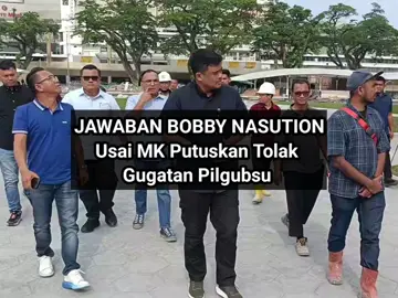 Mahkamah Konstitusi (MK) menolak gugatan Pilgub Sumatera Utara yang diajukan pasangan Cagub-Cawagub Sumut nomor urut 2 Edy Rahmayadi-Hasan Basri Sagala. Bobby Nasution pun merespon soal putusan MK itu. Bobby mengatakan jika dia menerima informasi soal putusan itu saat berada di RSUD Pirngadi Medan. Saat itu, dia bersama Wakil Wali Kota Medan terpilih Zakiyuddin Harahap. INILAH JAWABANNYA ... @bobbynasution_ #medan #sumut 