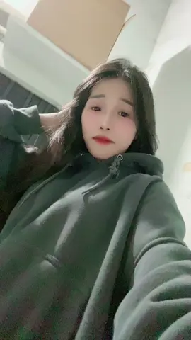 Z chắc la cô ta thiệt rồi 😅
