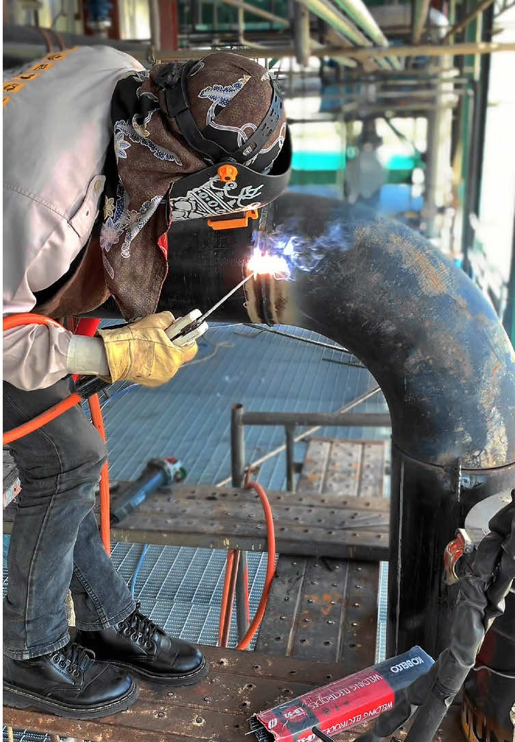 Kata katanya hari ini kang#welderturungunung #weldergtawsmaw #welderkombinasi #xybca #kuliproyek #templatecapcut #weldergtaw #welderfyp #welderindonesia🇮🇩 #weldergtaw #weldermuda #hasilwelding 