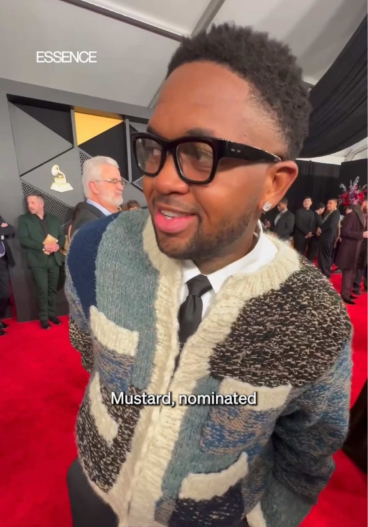 MUSTARRRDDD! (We’re doing it in the caption to maintain our decorum)  #Grammys 