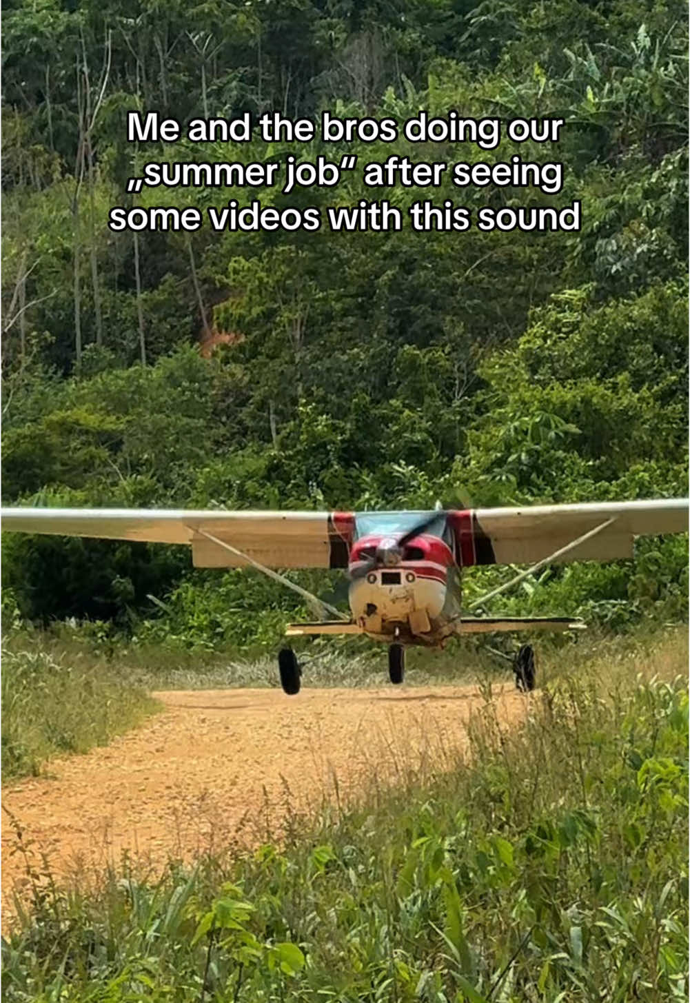 I mean they pay really good 🤝 #usa🇺🇸 #plane #usa_tiktok #funnytiktok #sidequest #nature #summerjobs #bro #fyp 