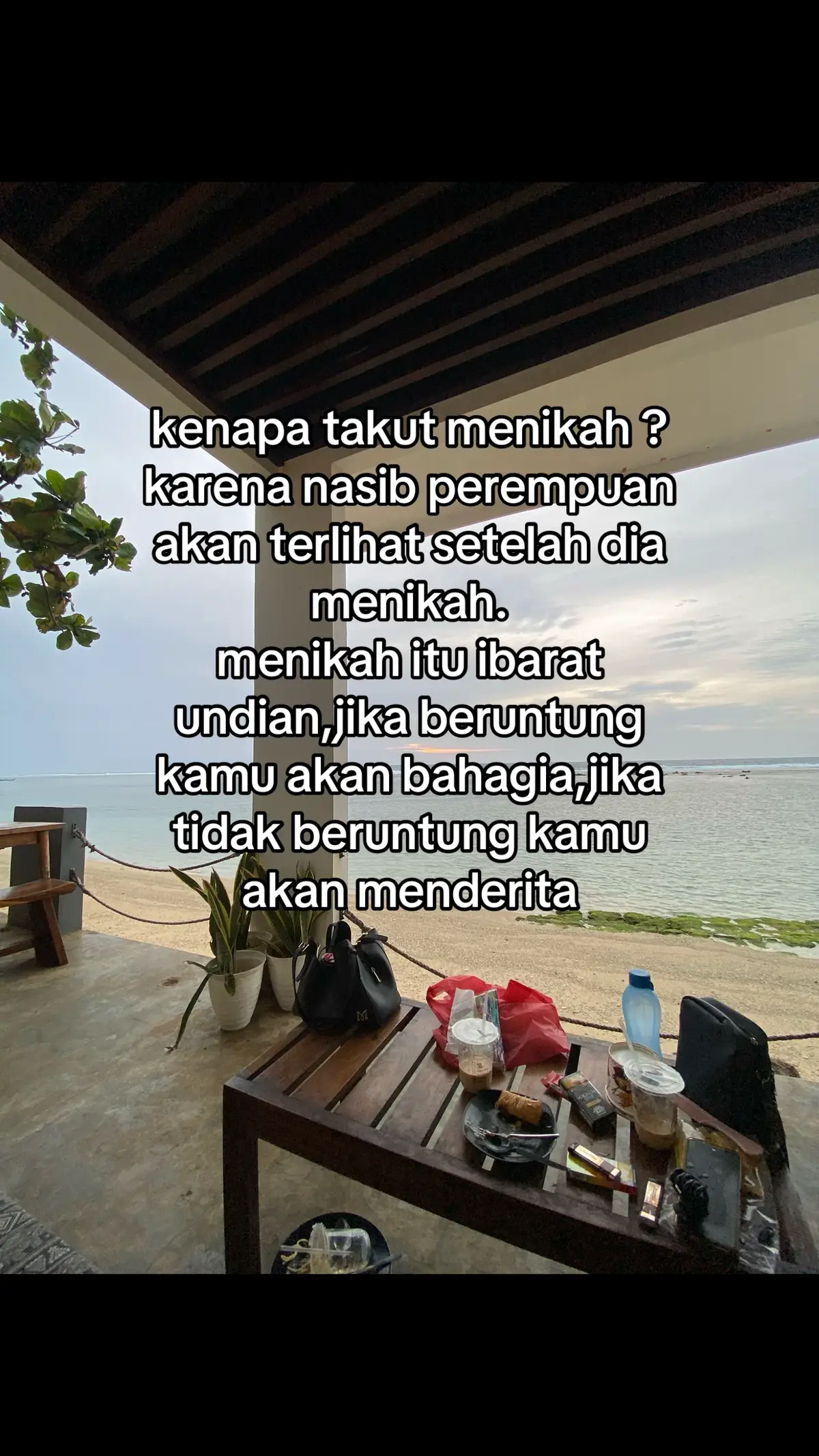 #fypシ゚ #pantaiujunggenteng #cafemoana #hilingtipis 