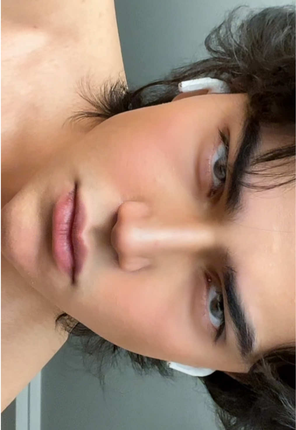 morning yall 🤍 #prettyboy #looksmaxing #moggers #chicolachowski 