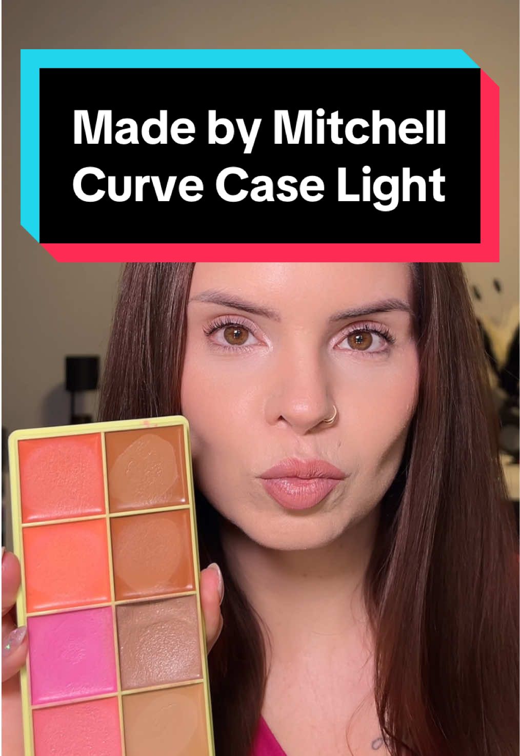 My tried and true @madebymitchellusa product - the Curve Case 🙌🏻 #madebymitchell #madebymitchellcurvecase #madebymitchellmakeup #curvecase #curvecasemadebymitchell #curvecaselight #creampalette 