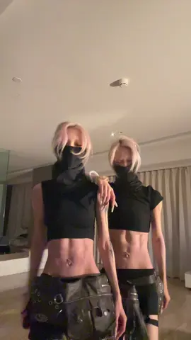 @DanaZanatwins 