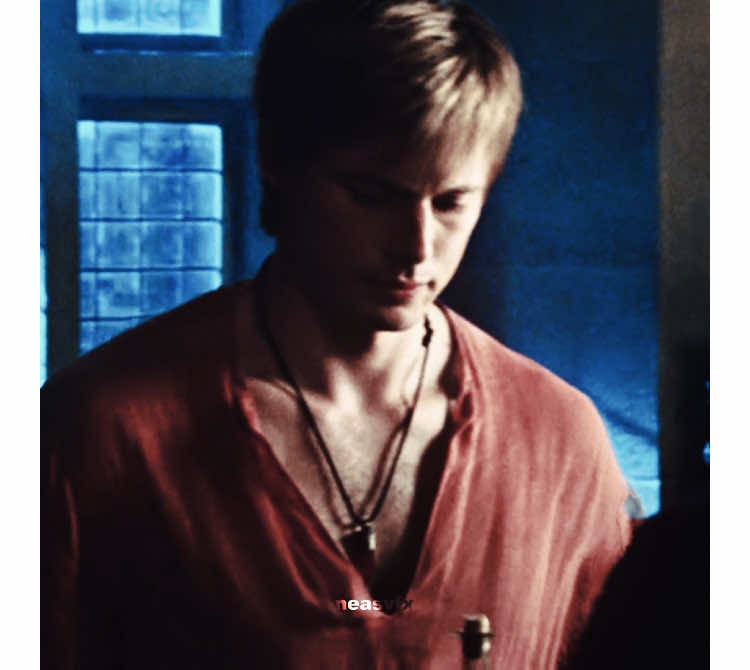 Arthur Pendragon. || spc: s.mscenes cc: sat6rns ac: @𝙢𝙖𝙙𝙙𝙞𝙚 🎧 #arthurpendragon #merlin #merlinedit #aftereffects #fyp #bccmerlin #viral #foryoupage