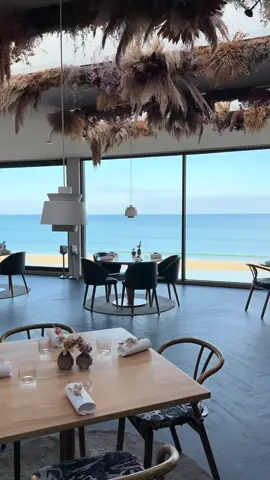The most beautiful Afternoon Tea at The Ugly Butterfly @Carbis Bay Hotel 🥹🤍 #afternoontea #luxury #luxuryafternoontea #luxurylife #luxurydining #romanticize #finedining #luxuryaesthetic #ocean @Adam Handling 