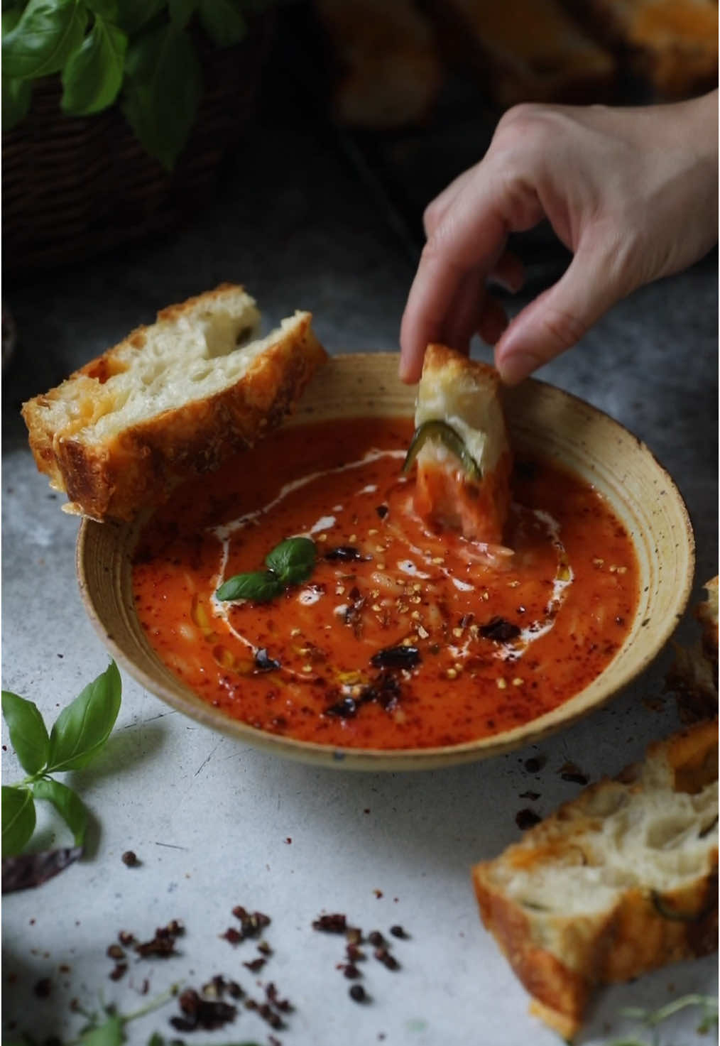 Spicy Tomato Orzo Soup with Homemade Cheddar Jalapeno Focaccia❤️