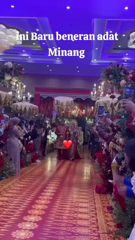 pernikahan adat Minang yg elegan Frans dan Indah #fujiantiutamiputri❤️❤️ #mashallah #hjfaisal #hjfaisalfamilly #frans 