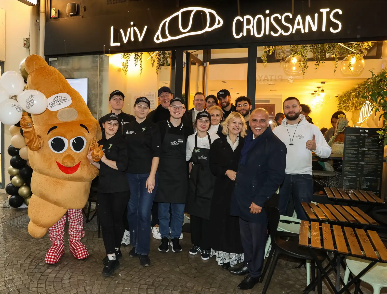 Гортай, щоб відчути атмосферу 🥰 #ЛьвівськіКруасани #lvivcroissants #круасани 