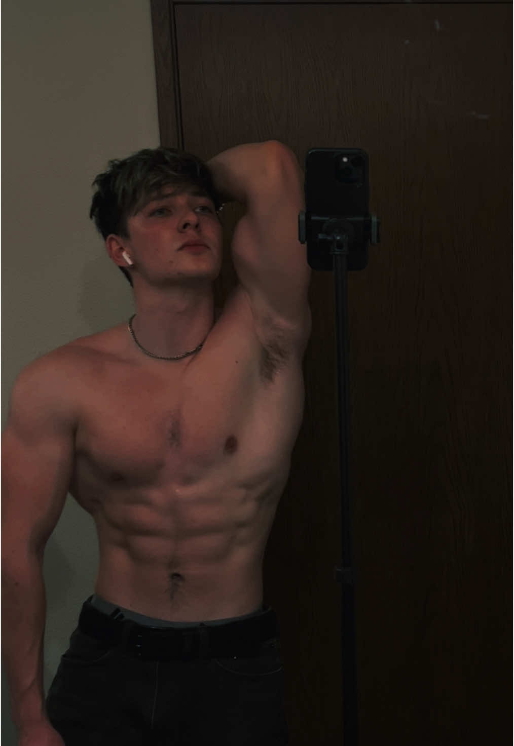 Nice 2 know ya #gym #aesthetic #naturalbodybuilding #bulk 