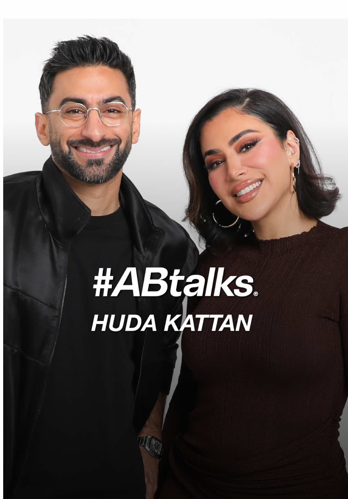 🎙️ LIVE on YouTube! #ABtalks with Huda Kattan | Chapter 217 | هدى قطان 🇮🇶💄 Interview link in bio 📍رابط المقابلة في البايو  #HudaKattan @Huda ⁧‫#هدى_قطان