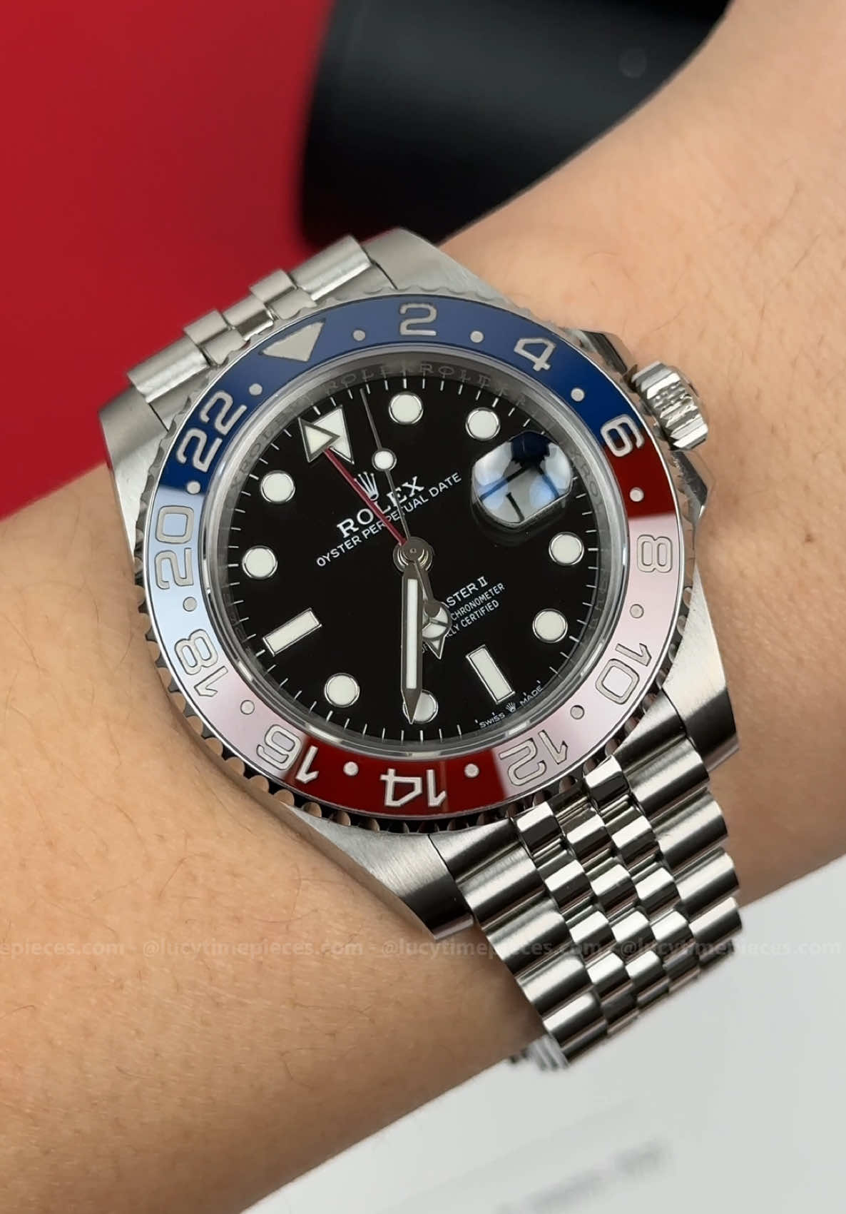 🎁GMT Pepsi – A masterpiece on your wrist, where red and blue blend with time. Each passing second tells a story of class, elegance, and history that never fades.” #luxurywatches #lucyluxury #foryou #luxurylifestyle #dongho #luxurycollection #donghonam #jewelry #luxuryhome #daimond #luxurycar #like #luxury #lcluxury #đồnghồ