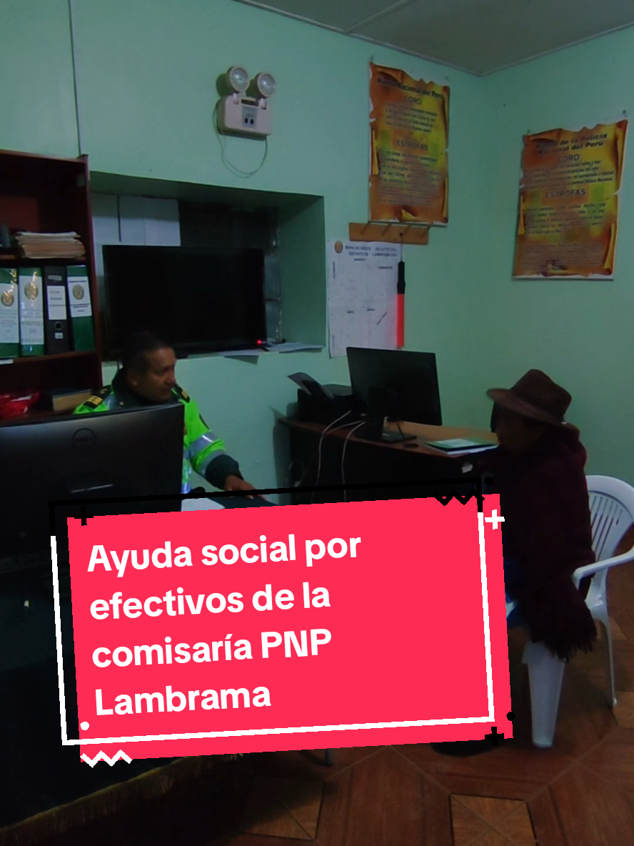 #Lambrama // La Comisaría PNP Lambrama llevó a cabo una noble acción cívica en su jurisdicción, brindando apoyo a la señora Modesta Gómez de Sandoval, una adulta mayor que reside en el barrio Los Libertadores del distrito de Lambrama, junto a su pareja Juan. Años atrás, la vida los enlutó al perder a sus dos únicas hijas, quedando solos. A pesar de sus desgracias, la señora Modesta ha sabido sobreponerse y convertirse en un ejemplo de vida y esperanza.🌟✨ Conscientes de su situación y escasos recursos económicos, los efectivos de la comisaría prepararon una canasta de víveres de primera necesidad y la entregaron a la señora Modesta, quien expresó su profunda gratitud por el generoso acto. Además, se le indicó que confiara en la Policía Nacional del Perú, siempre dispuesta a brindar apoyo a ella y a los más necesitados. #AcciónCívica  #PNPLambrama #ApoyoALosMayores #EjemploDeEsperanza #SolidaridadPolicial #Lambrama #Apurímac  #Perú 