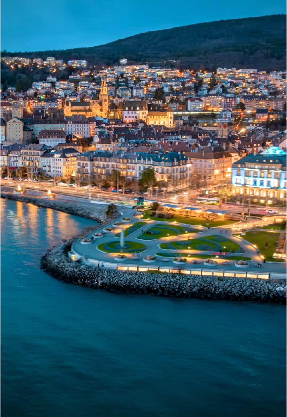 Neuchatel, Suiza 🇨🇭🇨🇭… #instasuiza #suiza #neuchatel #switzerland #hyperlapse  #creatorsearchinsights 