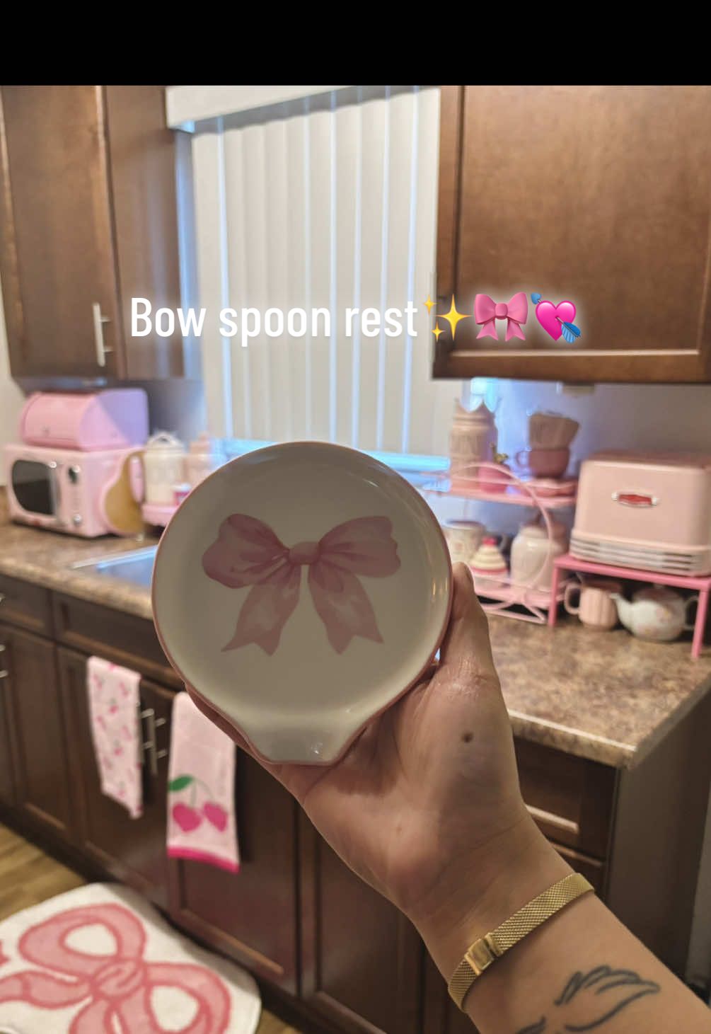 El rosa va con todo✨🎀💘 #fyp #pink #fypage #kitchen #paratii #parati #foryoupage #girlythings #paratiiiiiiiiiiiiiiiiiiiiiiiiiiiiiii #bow #homedecor #tiktok #pinkaesthetic #girlytok #pretty #unboxing #rosa #cocina #coquette #viralvideo 