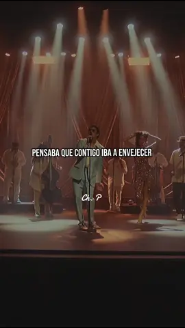 Pensaba que contigo iba a envejecer - Bad Bunny 🎶 #baileinolvidable #badbunny #regueton #salsa #viraltiktok #lyrics_songs #amigos #estados #parati #fyp 