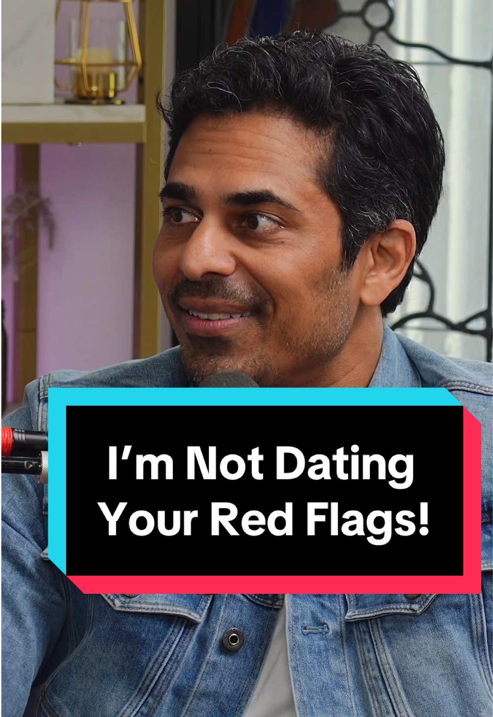 What are red flags for you? 🚩 Are they deal breakers? In this clip, @Tarun Shetty tells a date story that made him run the other way. 🏃 @thepriteshshah @yaldi5 @hedintheclouda #dating #Love #marriage #relationships #southasian #desi #india #indian #bollywood #dating #pakistan #diversity 