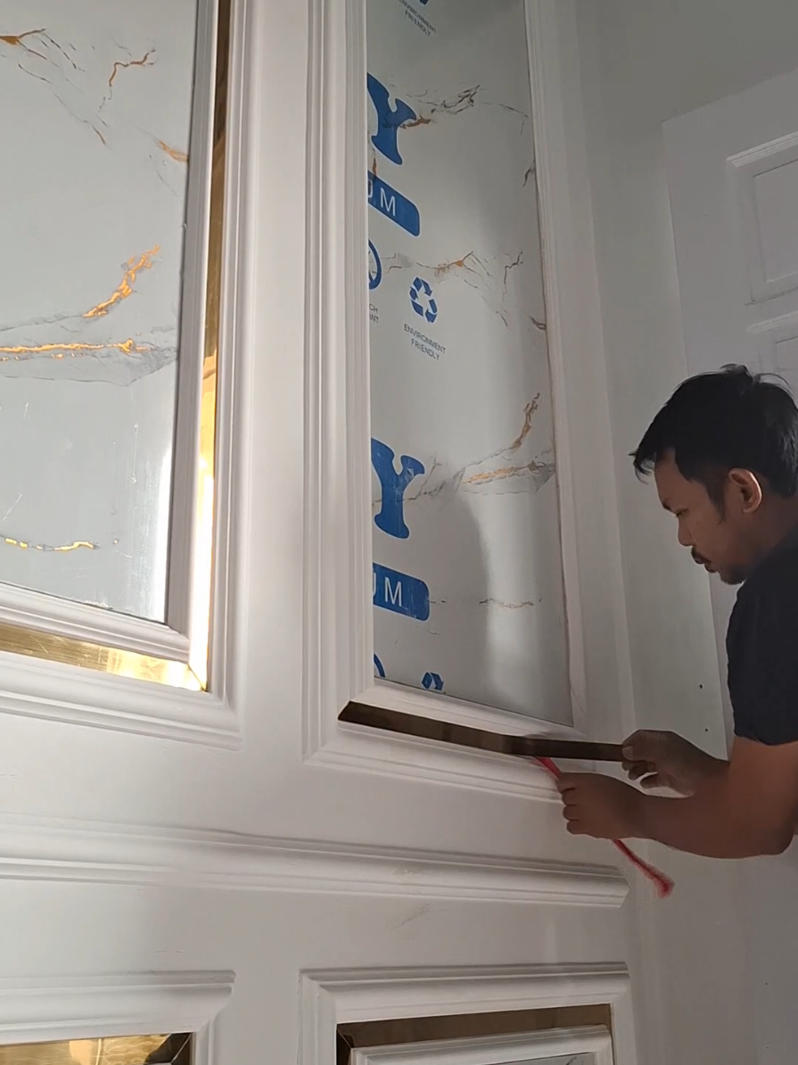 #interior #rumah #ruangtamu #ruangkeluarga #hiasandindin #wallmolding #gypsum #lisplat #fyp #videoviral #videotrending 