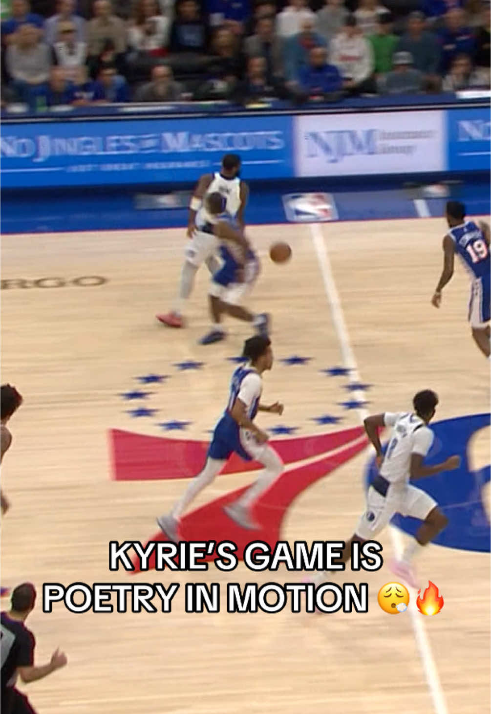 Kyrie is too smooth 🔥😳 #kyrieirving #NBA #mavericks #hoops 