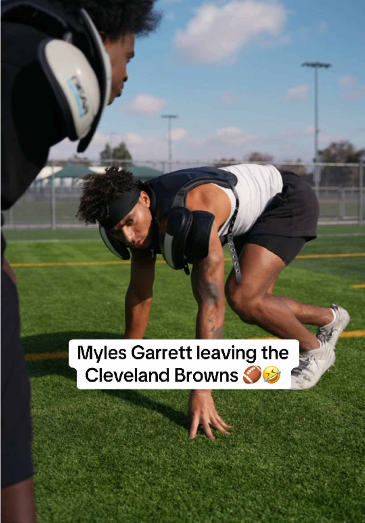 This really what happened 🤣 #nfl #nflnews #nflmemes #mylesgarrett #americanfootball #oglightskins 