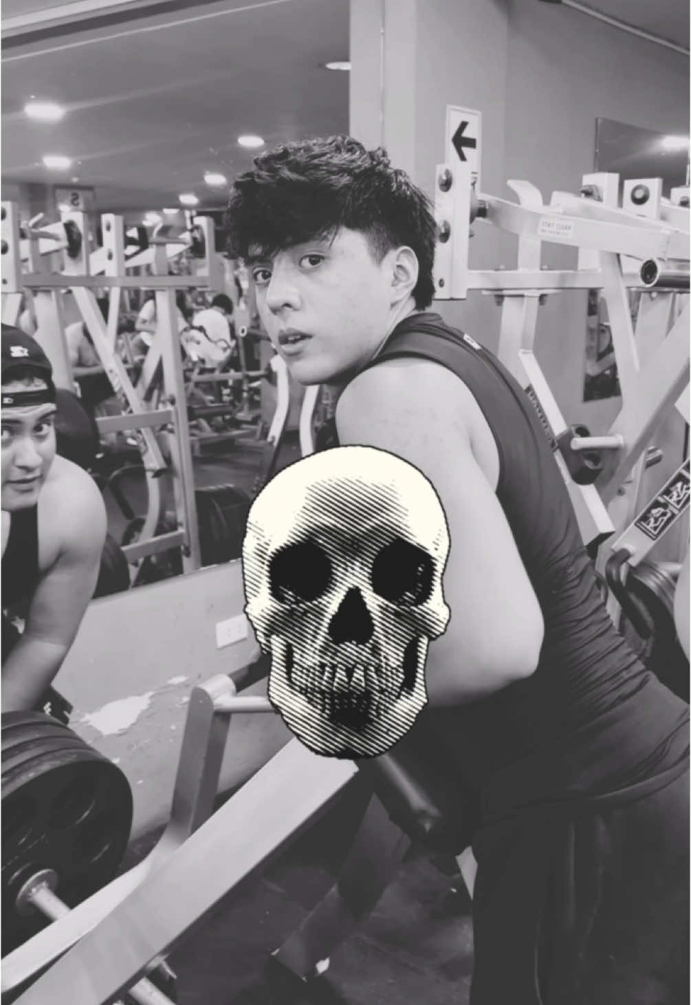 Parece que @Sebastian Carpio se metió con el fono equivocado ☠️😱 @Brayan Soto  . #Gym #gymrats #Fitness #culturismo #Viral #foryou #heracles #comedia #asthetic #humor #gymmemes #peru🇵🇪 