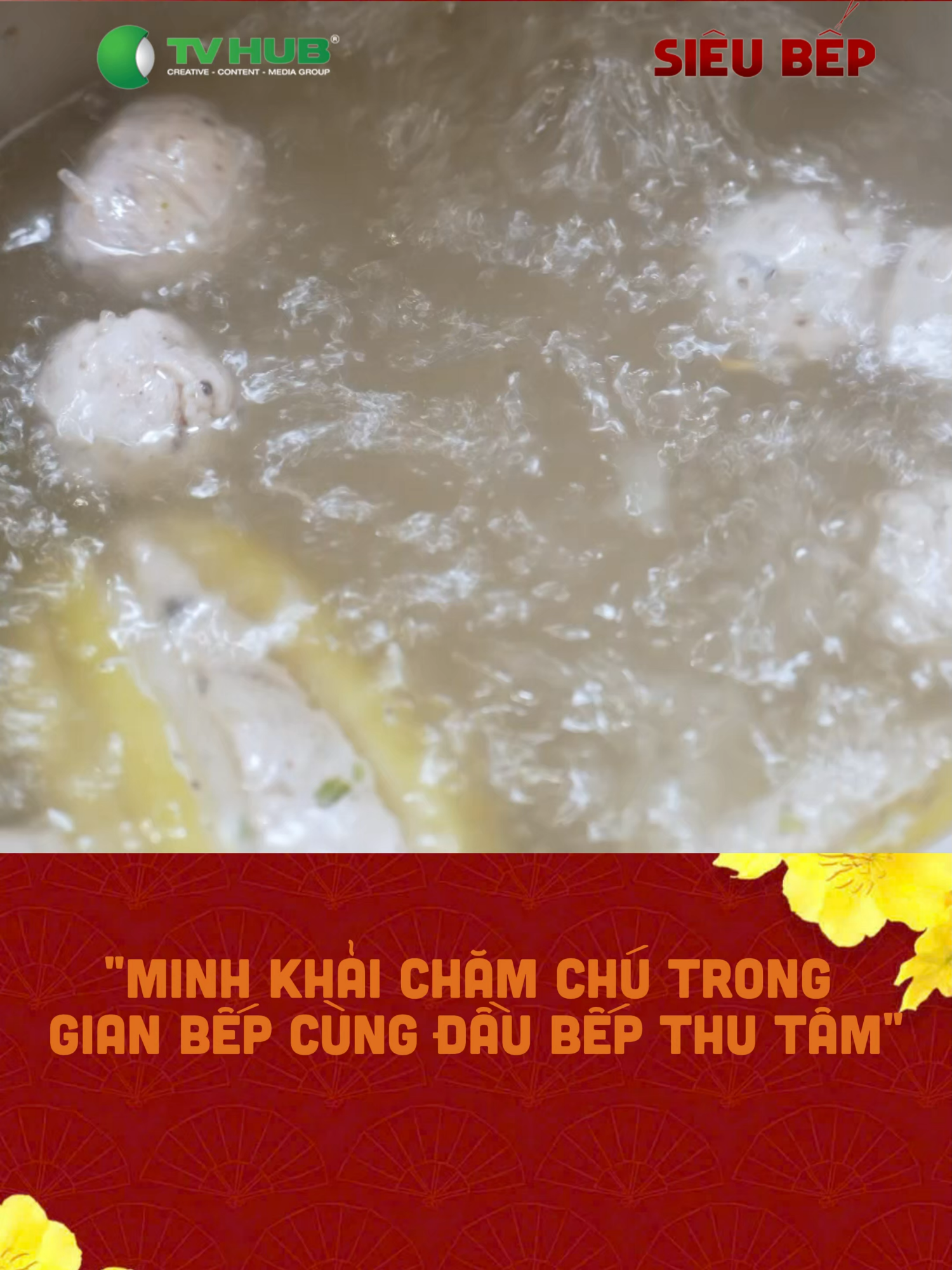 Minh Khải chăm chú trong gian bếp cùng đầu bếp Thu Tâm #Sieubep #tet2025 #Tiktokgiaitri #xuhuong #LearnOnTikTok #HTV7 #HTV9 #chinsu #chinsungonhaohang #kinhchuctettronsumvay #Tvhub