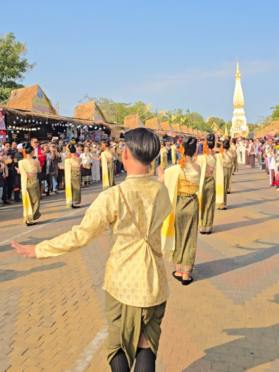 วงกลองยาวสังคีตอีสาน  งานแห่พระอุปคุต เทศกาลนมัสการองค์พระธาตุพนม จังหวัดนครพนม ประจำปี 2568 #สังคีตอีสาน #กลองยาวสังคีตอีสาน #โรงเรียนร่องคํา 