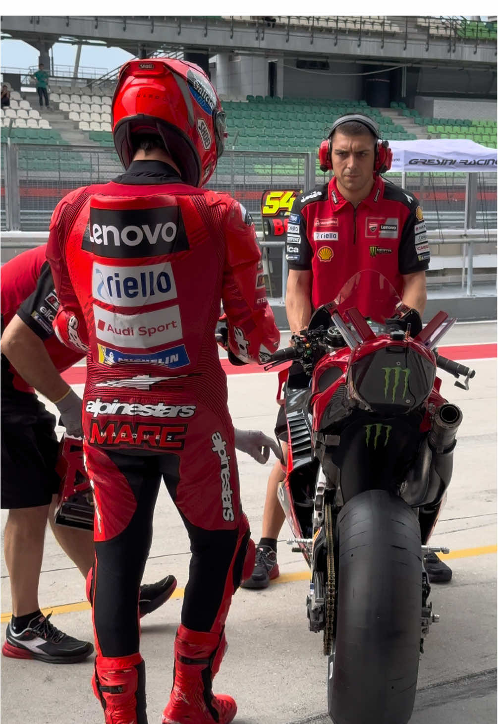 It's not just any day 😉 @Marc Márquez ✊🏻 #SepangTest Day 1 ✅  Ducati Lenovo Team colours 🔴 February 5th 2025 🗓️ #ForzaDucati