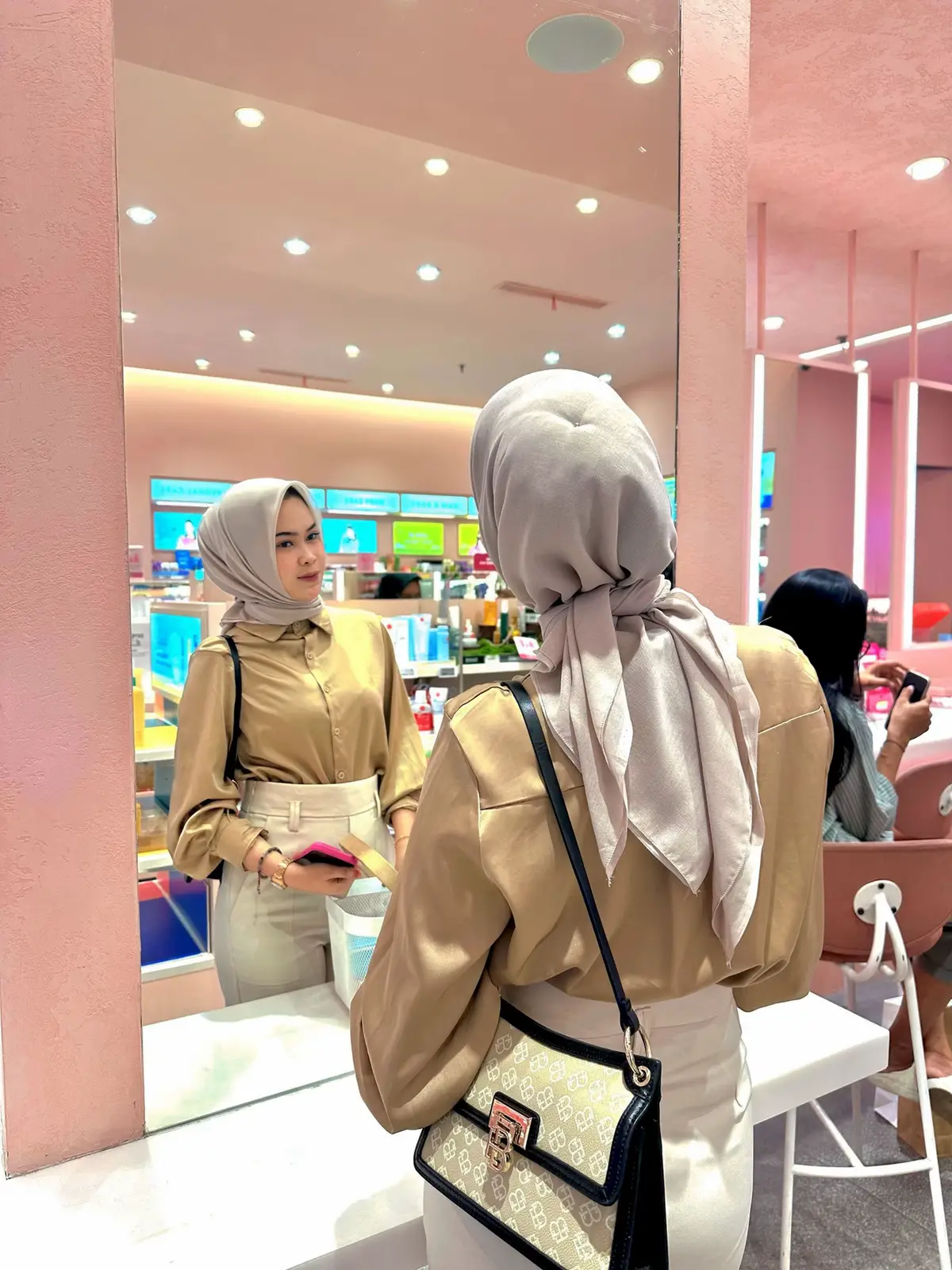 ✨🎀🫧🕊️                                                                                #CapCut #bugisparepare #bugistiktok #bugistiktoksulawesi #anakbugis #samarinda #samarindakaltim #bigmallsamarinda #bigmall 