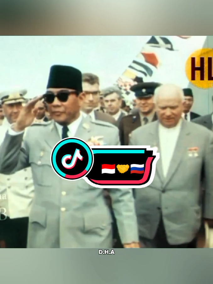 Presiden Soekarno dan Kamerad Khrushchev😎. #presidensoekarno #nikitakhrushchev #sahabat #indonesia #unisoviet #russia #sejarah #fypシ゚ #fyp 