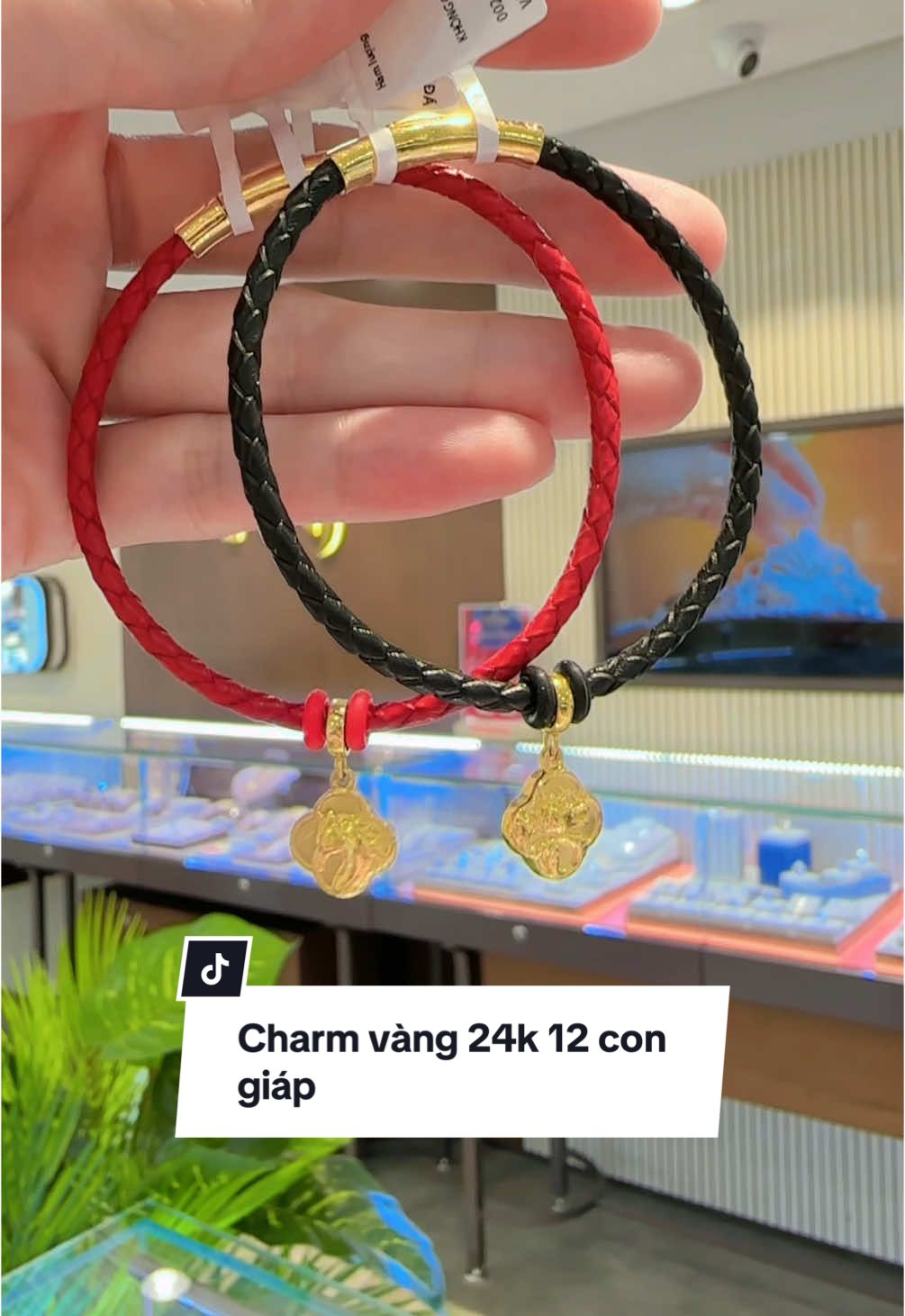 Vòng tay phong thuỷ mix charm vàng 24k 12 con giáp, mí anh chị tuổi nào ib em tư vấn nè🥰#xuhuong #pnj#thantai#trangsucpnj 