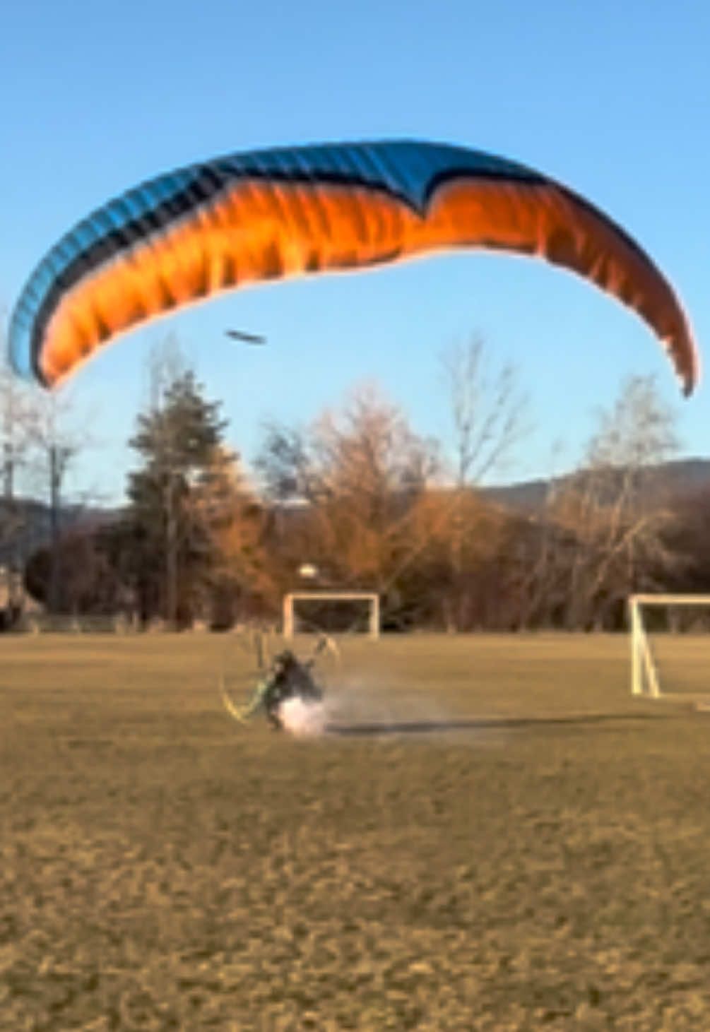 Prop explodes gas tank on launch after motor out #paramotor #paramotors #paramotorlife 