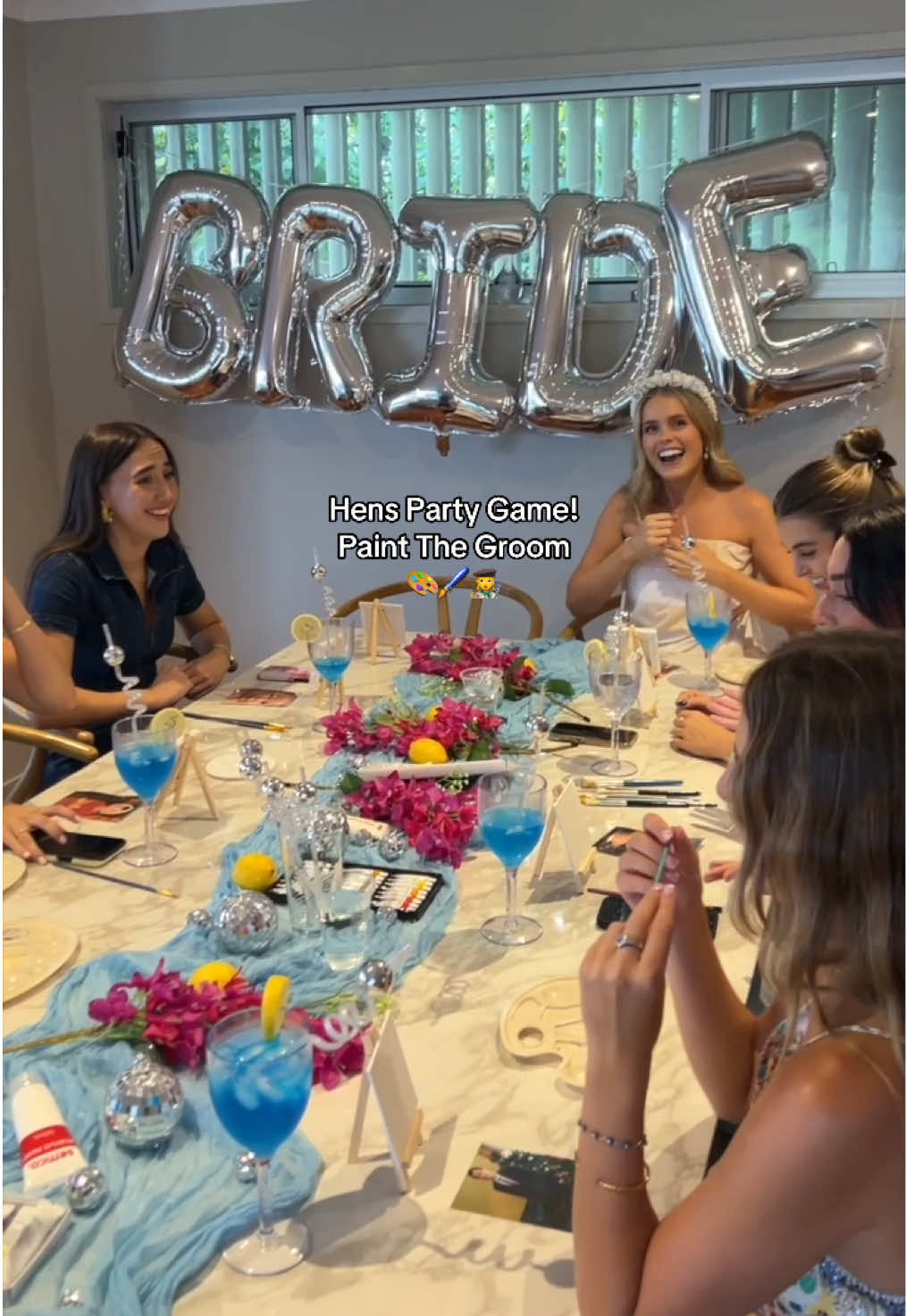 Paint the groom challenge at my hens weekend! 🎨👩‍🎨🖌️ this was the funniest thing! #paintthegroomchallenge #hensgame #bacheloettegame #hensparty #paintingchallenge #funnygame #bridetobe 