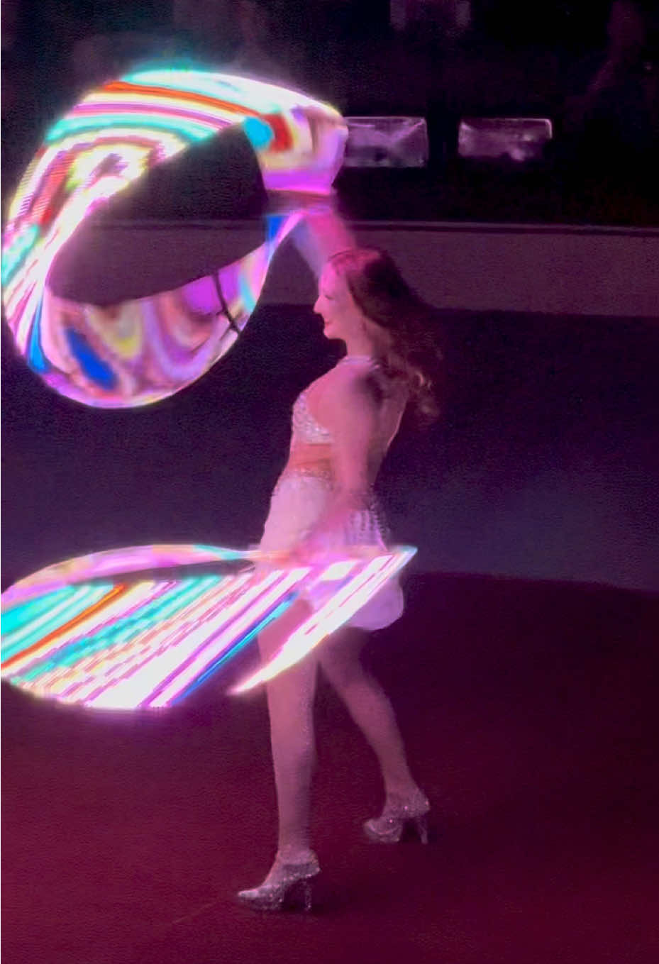 #cirquebouglione #cirque #cirquedhiver #circus #holahoop @victoria.bouglione  