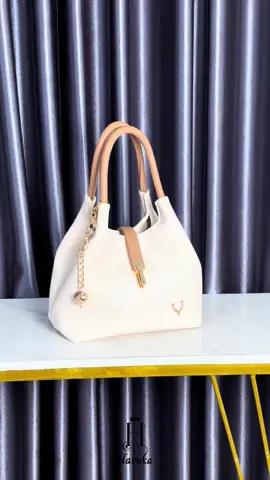 Sabrina ada warna terbaru niii yakin kali ini kmu skip?? 🥰#tas #taswanita #oodtfashion #fashion #haruka #taslokalpremium #tasmurah #slingbag #tasmewahmurah #tasbestseller 