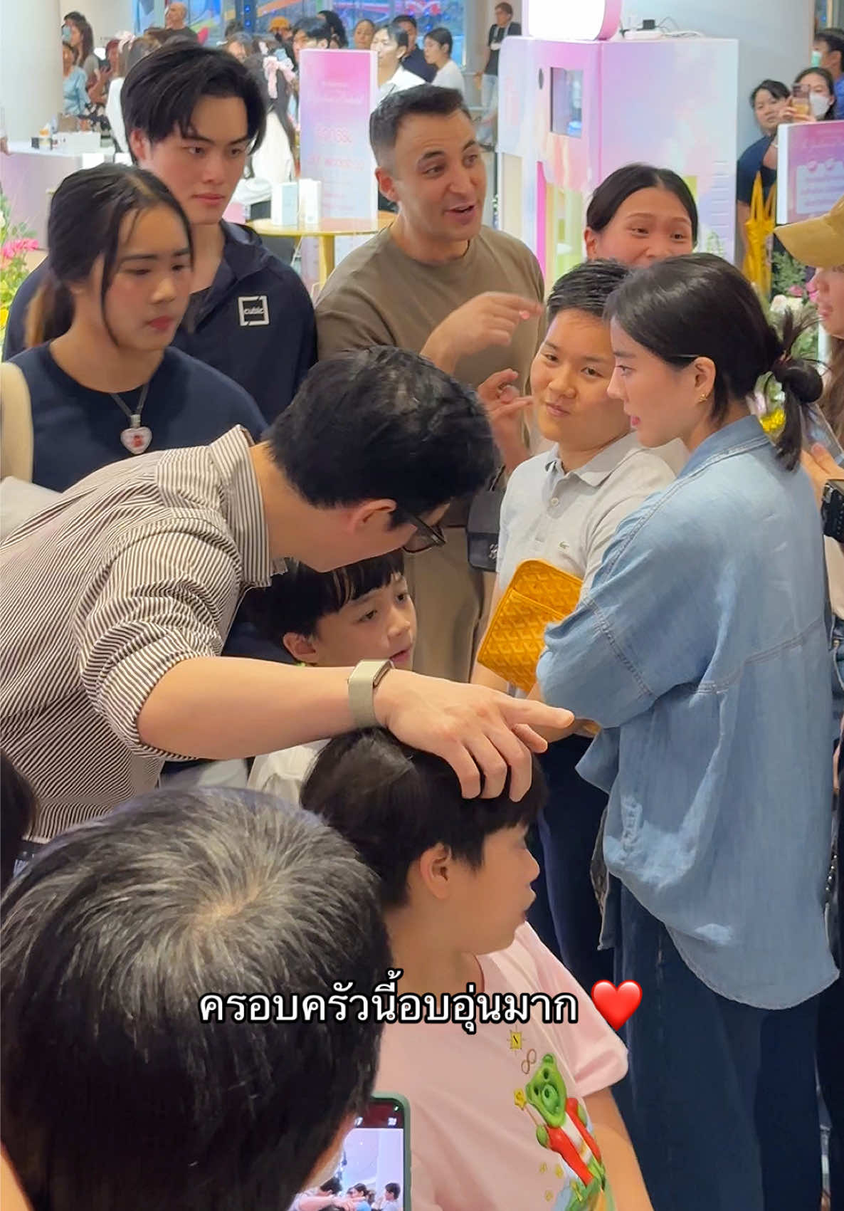 ครอบครัวนี้อบอุ่นมากกเลย รัก 🥺❤️  #แอบิเกล #แอบิเกลลูกแม่ชม #แอบิเกล #abigail #chomismaterialgirl #thunderstorm #ชมพู่อารยา #น้องเกล #สายฟ้าพายุ #น็อตวิศรุต  